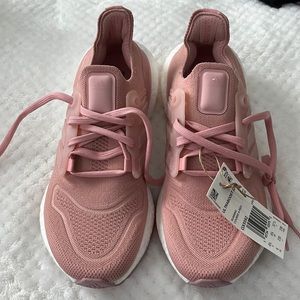Adidas Ultraboost 22 W ~ Pink / Blush ~ Size 6